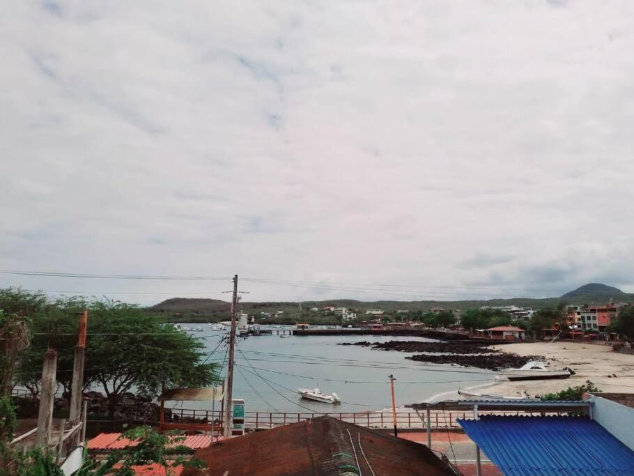 Casa Playa Los Marinos Puerto Baquerizo Moreno Kültér fotó